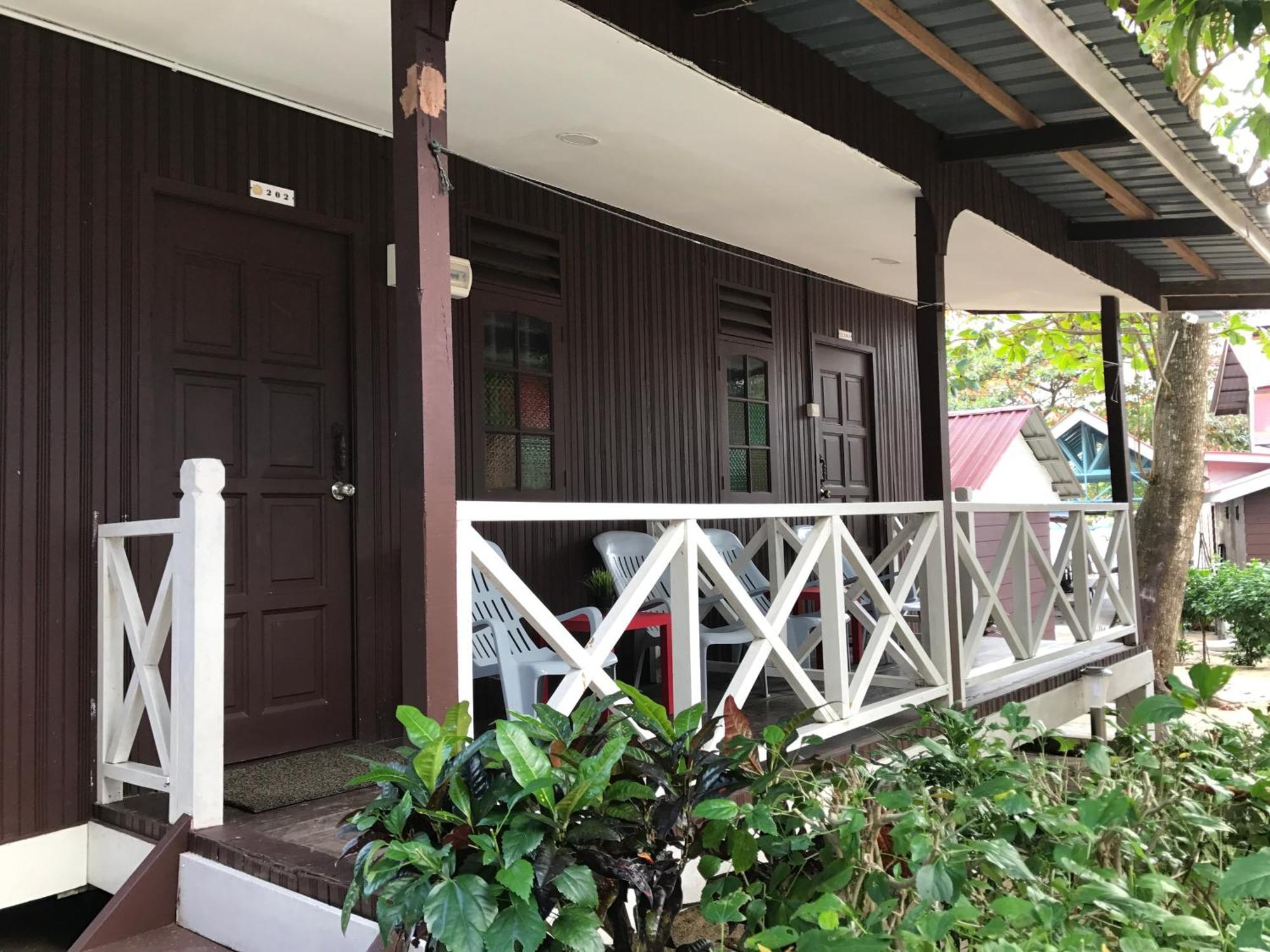 The Barat Perhentian Kampong Pasir Hantu Exterior foto