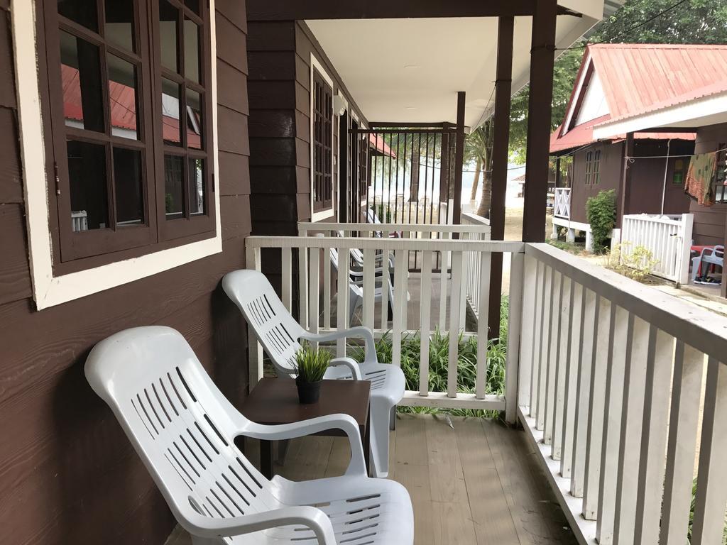 The Barat Perhentian Kampong Pasir Hantu Exterior foto